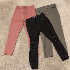 3 Pairs Of Women Jean